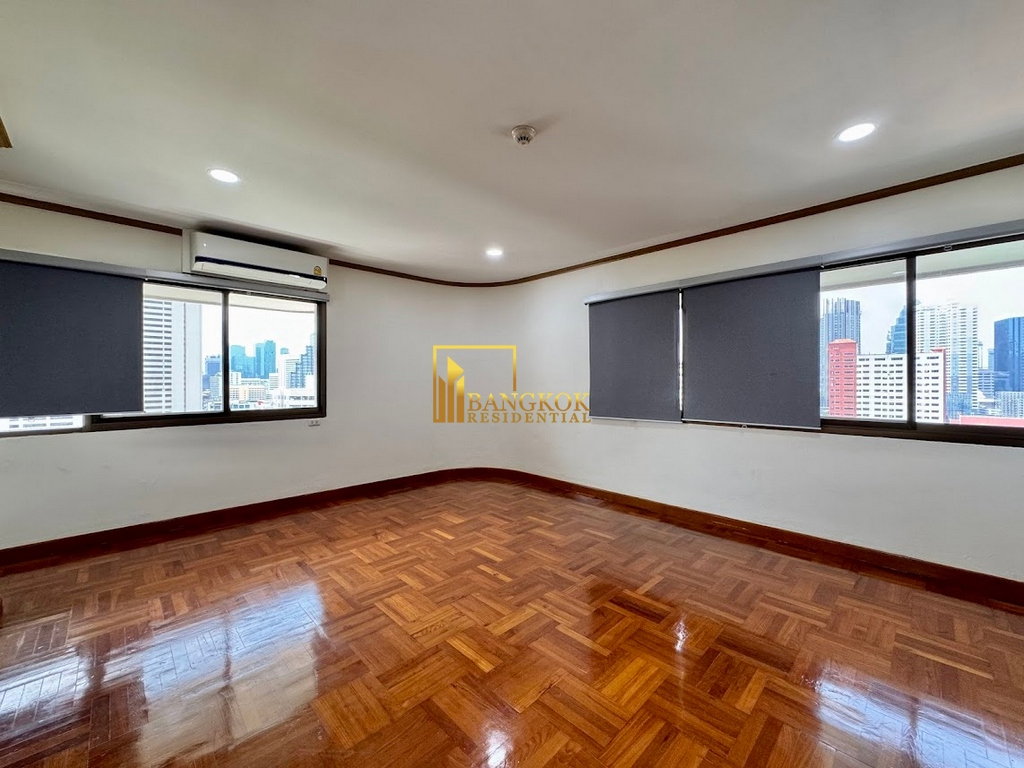 รูป Tower Park | Very Spacious 3 Bedroom Condo in Nana Area - BR13154CD - รูปที่ 17/54