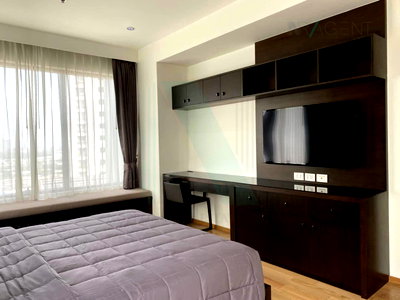 Condos for sale : 🚩 Condo for sale, The Emporio Place, 2 bedrooms, 23rd floor, near EmQuartier.