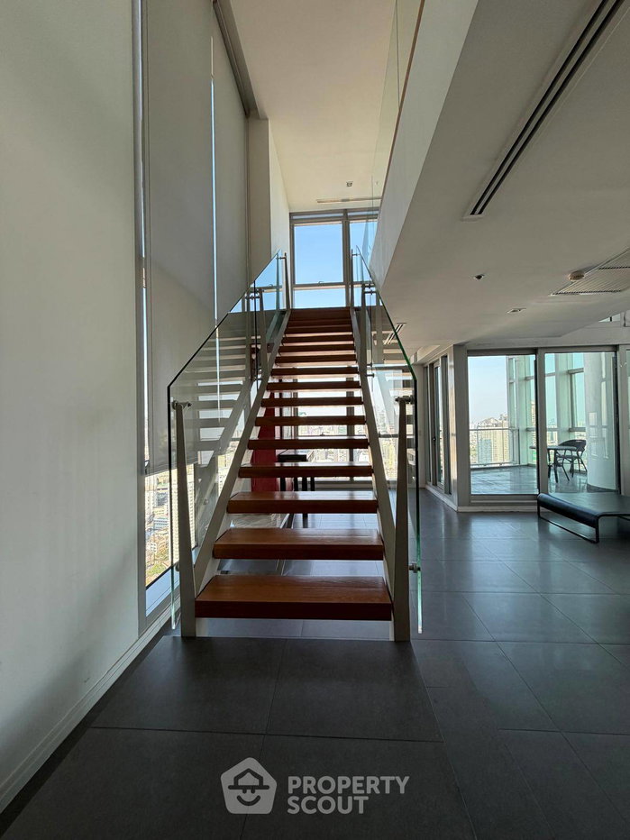 picture 4-BR 324 Sqm, The River Condominium, 400m to BTS Saphan Taksin (ID 3066162) - 9/13