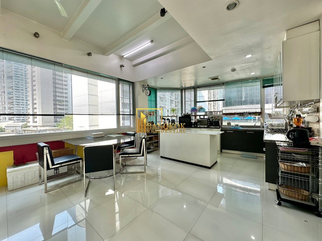picture Premier Condo | Expansive 4 Bedroom Duplex Condo For Sale - BR18229CD - 11/56