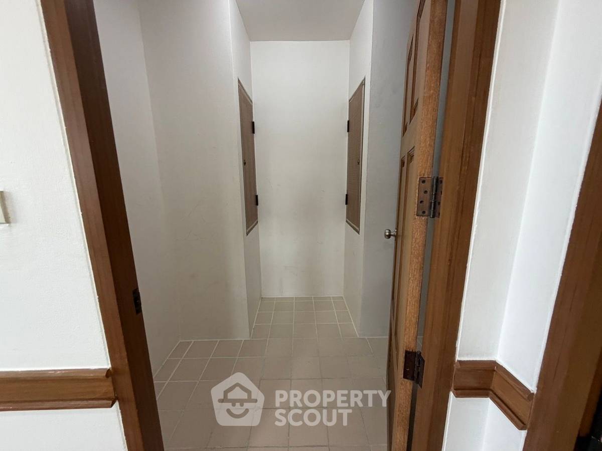รูป คอนโด 4 ห้องนอน 350 ตร.ม. ชั้น 20 โครงการ Ruamsuk Condominium ใกล้ BTS ทองหล่อ (เลี้ยงสัตว์ได้) (ID 2791682) - รูปที่ 19/50
