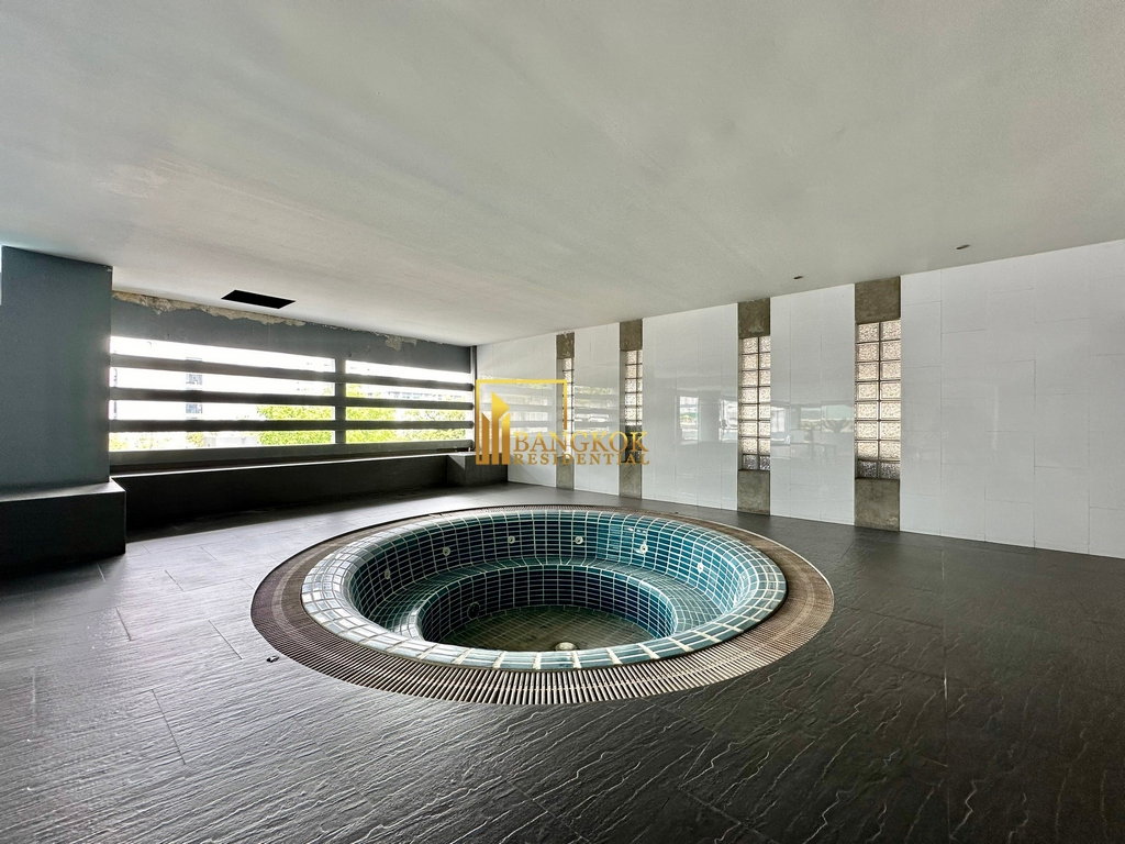 picture Le Premier 2 | Spacious 4 Bedroom Duplex Penthouse in Thonglor - BR18485CD - 40/52