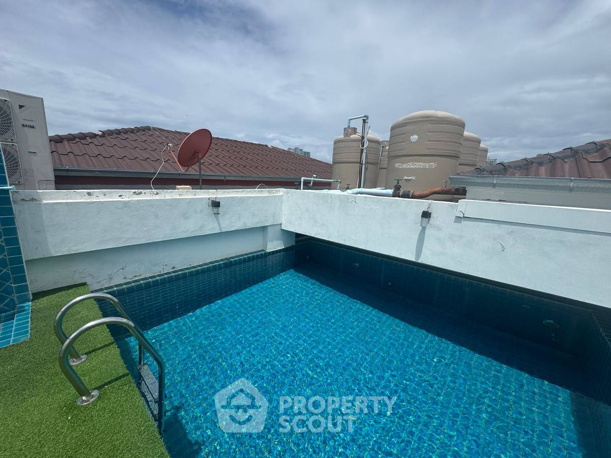 picture 1-BR 39 Sqm Condo For Sale At Siam Oriental Elegance 2, Phratamnak (ID 2364306) - 15/15
