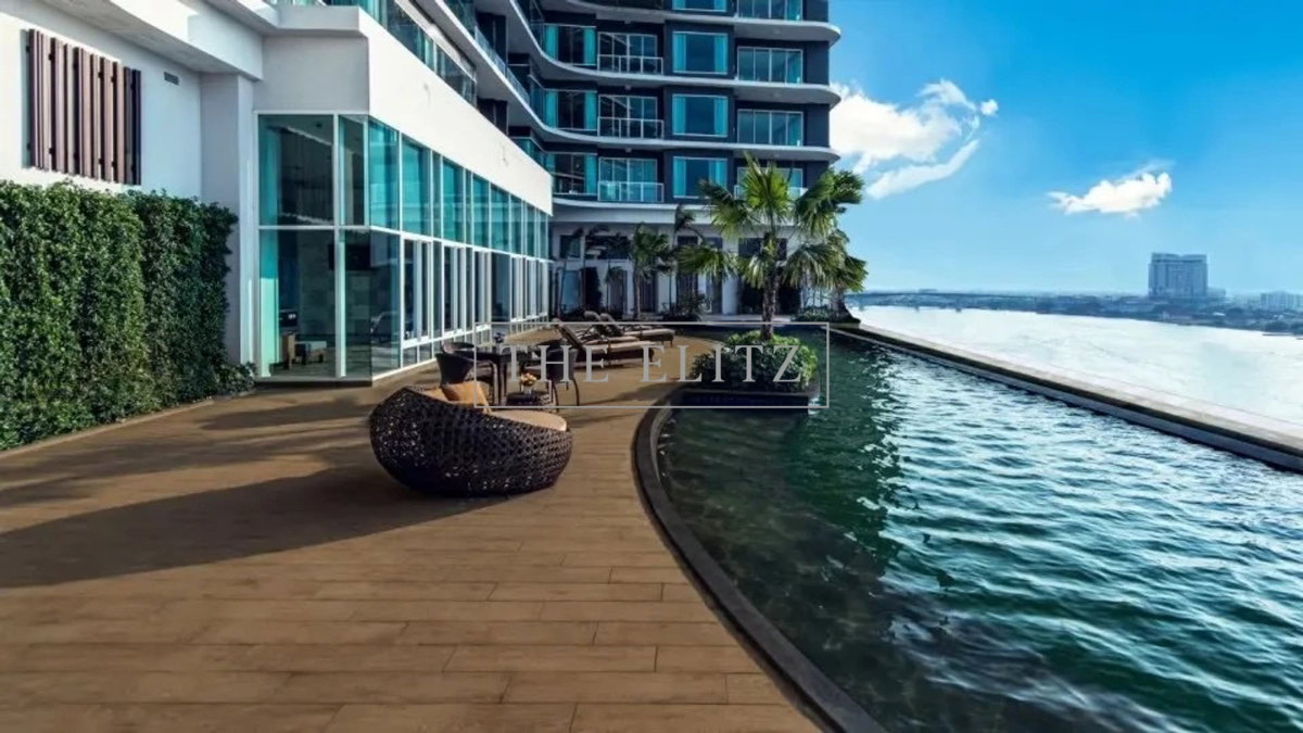 รูป ✨ Heavenly Riverfront Corner Residence – Majestic High-Floor Vistas Over the Chao Phraya Skyline ✨ - รูปที่ 3/14