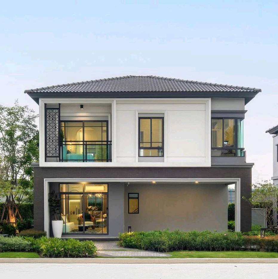 รูป S1530 🏡✨บ้านเดี่ยวสไตล์อังกฤษ ทำเลกรุงเทพกรีฑา GRAND BRITANIA พระราม 9 – กรุงเทพกรีฑา** 💰ราคาเพียง 7.59 ล้านบาท - รูปที่ 1/9
