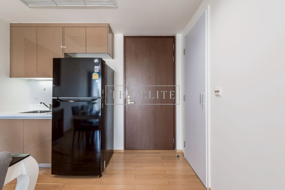 picture ✨ Newly Renovated High-End Residence – Absolutely Steps from the Sukhumvit BTS Station✨ - 9/22