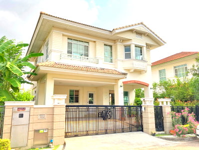 เช่าบ้านเดี่ยว นิคมอัญธานี (เจมโมโปลิส) : บ้านเดี่ยวให้เช่า เนื้อที่ 61.4 ตารางวา 3 ห้องนอน 3 ห้องน้ำ จอดรถได้ 2 คัน หมู่บ้านนันทวันกิ่งแก้ว (ซอยกิ่งแก้ว 31/3) 