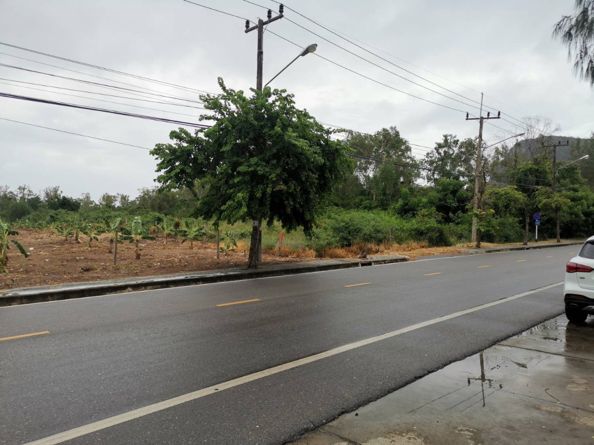 รูป ที่ดินเปล่าติดชายทะเล ถนนปิ่นอนุสรณ์ อ่าวน้อย จังหวัดประจวบฯ - รูปที่ 5/7