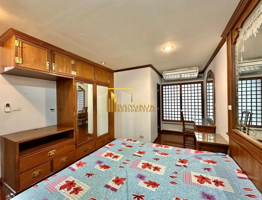 picture Le Premier 2 | Spacious 4 Bedroom Duplex Penthouse in Thonglor - BR18485CD - 14/52