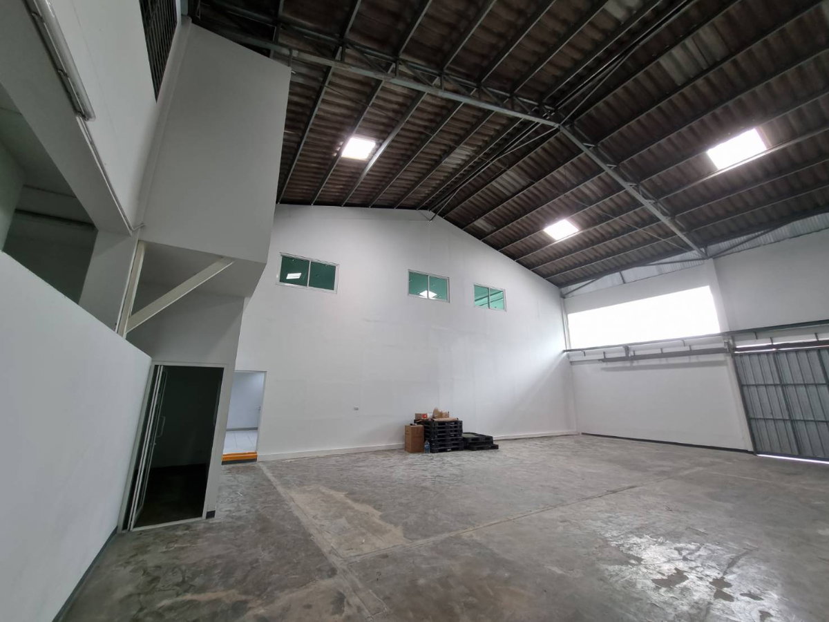 picture FOR RENT | Warehouse + Office | Ramkhamhaeng Soi 4 (Samanmit) - 7/13