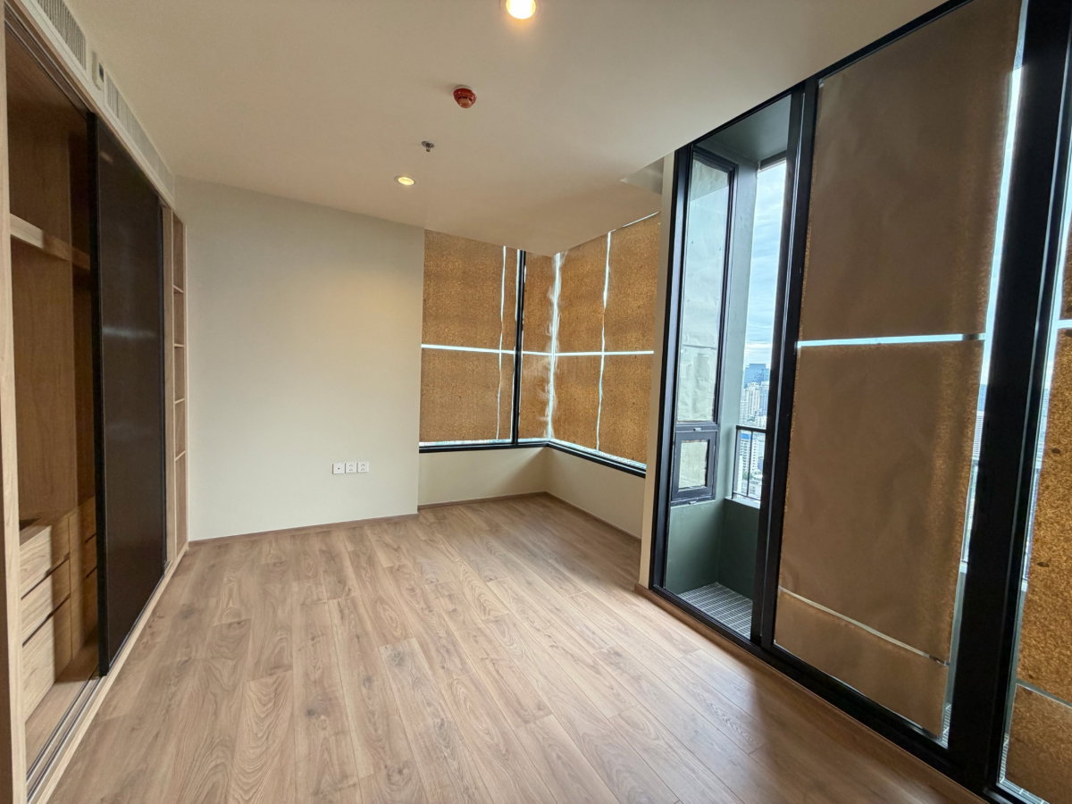 รูป Noble Form Thonglor ขาย 1 ห้องนอน ห้องเปล่าสภาพป้ายแดง สำหรับคนชอบแต่งห้องเอง เลย์เอาท์ลึกโปร่ง สภาพดีมาก - รูปที่ 11/23