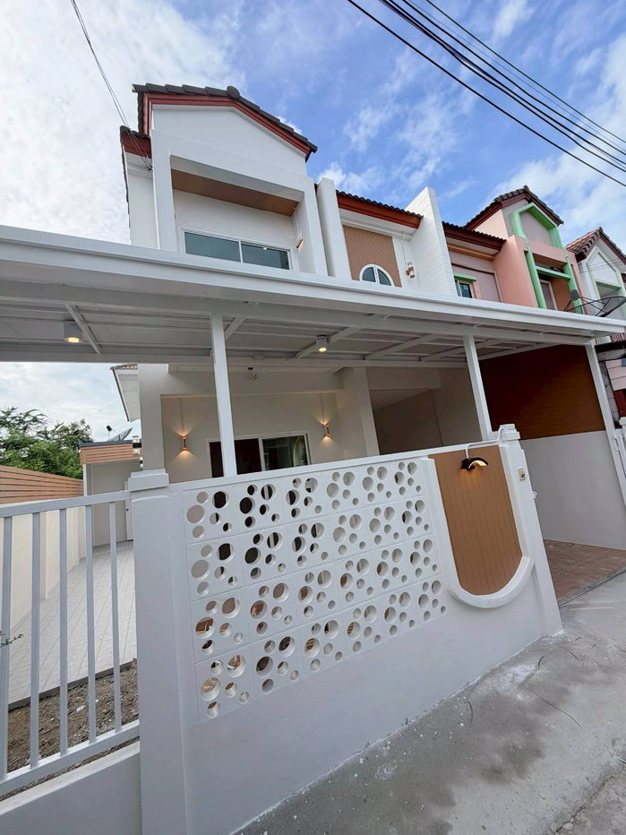 picture ⭐✨RH-070 Townhouse for Sale at LIO Phetkasem 77✨⭐ - 2/20