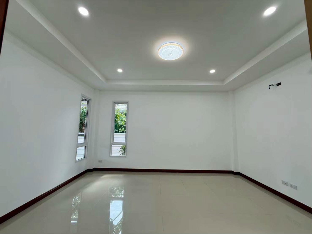 รูป ขายบ้านด่วน หมู่บ้านพฤกษานาราบายพาสจอหอ ขาย 2 ล้านบาท - รูปที่ 10/15
