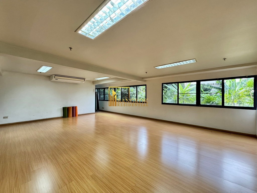 รูป Baan Sathorn | Exceptional 4 Bedroom Penthouse in Prime Area - BR19428CD - รูปที่ 32/39