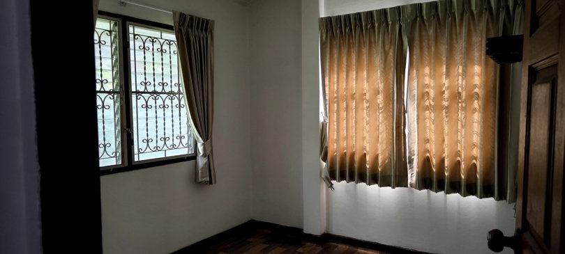 รูป ให้เช่าบ้านเดี่ยวชั้นเดียว เนื้อที่ประมาณ  80 ตรว. หมู่บ้านกฤษดานคร  10  ถนน รัตนธิเบศร์  - รูปที่ 6/8