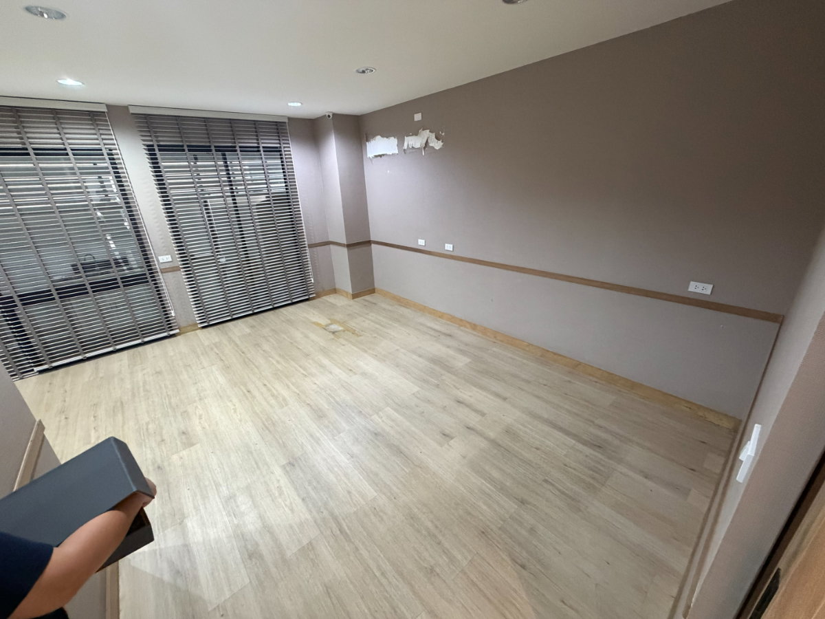 รูป 🔥 ขาย Home Office ทำเลราชพฤกษ์ | ทุบรวม 2 ยูนิต พื้นที่ใช้สอยขนาดใหญ่ คุ้มมาก! 📍ดีไซน์ Modern เหมาะทั้งอยู่อาศัย + ทำออฟฟิศ / คลินิก / บริษัท  - รูปที่ 13/14