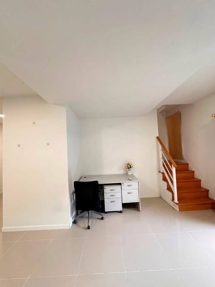 รูป 🏡 ให้เช่า ทาวน์โฮม The Connect สุวรรณภูมิ 4 3 ห้องนอน 2 ห้องน้ำบ้านสวย พร้อมเข้าอยู่ | รองรับสัตว์เลี้ยง (พิจารณาเป็นกรณี) | จดทะเบียนบริษัทได้ - รูปที่ 3/12