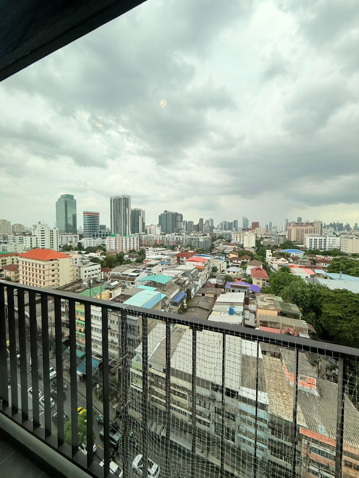 รูป ปล่อยเช่าคอนโดด่วน!! ราคานี้รวม FREE WIFI ใกล้ MRT สุทธิสาร / พร้อมเข้าอยู่ 10 ก.ค. 69 นี้✨ไอดีโอ รัชดา - สุทธิสาร - รูปที่ 9/14