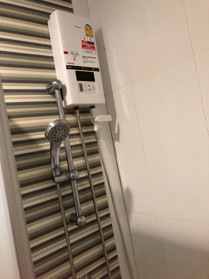picture FOR RENT ISSI CONDO SUKSAWAD **READY TO MOVE IN** - 8/11