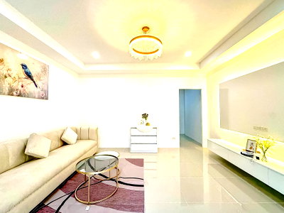 ทาวน์โฮม พิพิธภัณฑ์ยางพารา  : Townhome for Sale Khao Noi East Pattaya 2 Bedroom