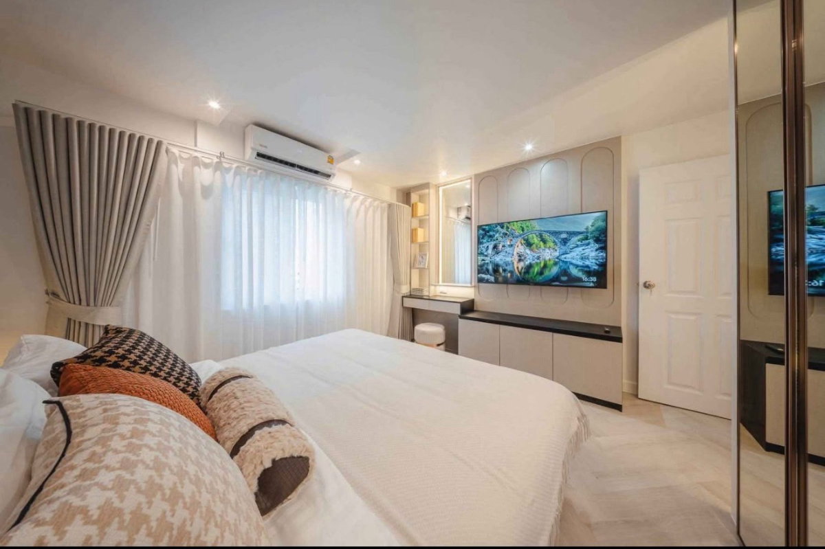 รูป ✨  Fortune Condominium ✨  คอนโดขนาดใหญ่ เหมาะสำหรับครอบครัว พร้อมที่จอดรถส่วนตัว เฟอร์นิเจอร์ครบ พร้อมเข้าอยู่ ตรงข้าม Astra International School✨ - รูปที่ 6/18