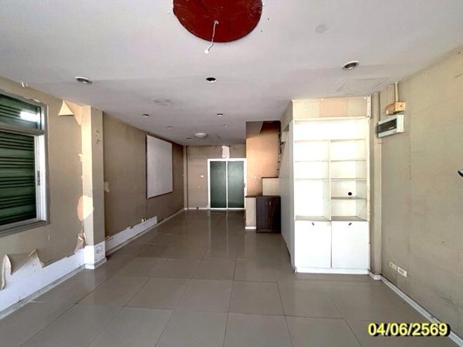 picture TOWN HOUSE 18 Sq.w. Bang Khen Bangkok for 4.5M - 4/38