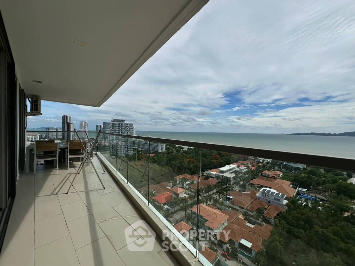 รูป คอนโด 2 ห้องนอน ขาย The Peak Towers ชั้น 16 พื้นที่ 92 ตร.ม. (ID 3066343) - รูปที่ 2/12