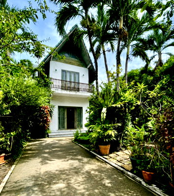 บ้านเดี่ยว กรุงเทพมหานคร : ขายด่วน บ้านเดี่ยวดีไซน์พิเศษ บนที่ดิน 100 ตร.ว. 250 ตร.ม. 4 ห้องนอน ซอยสายไหม 7 เพียง 150 เมตรจากถนนสายไหม