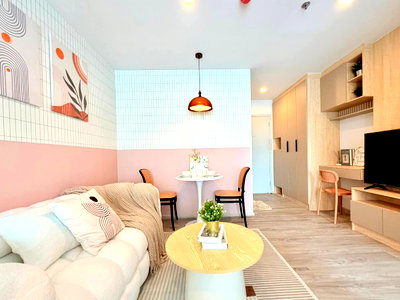 Condos for rent : Condo for rent at Regent Home Bangna, new building, high floor with river view (Rt-01)