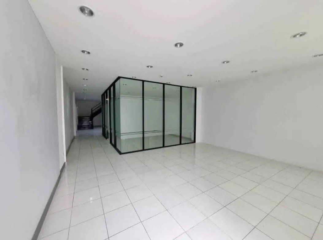 picture Warehouse for Rent in Ramkhamhaeng Khlong Tan - 7/9