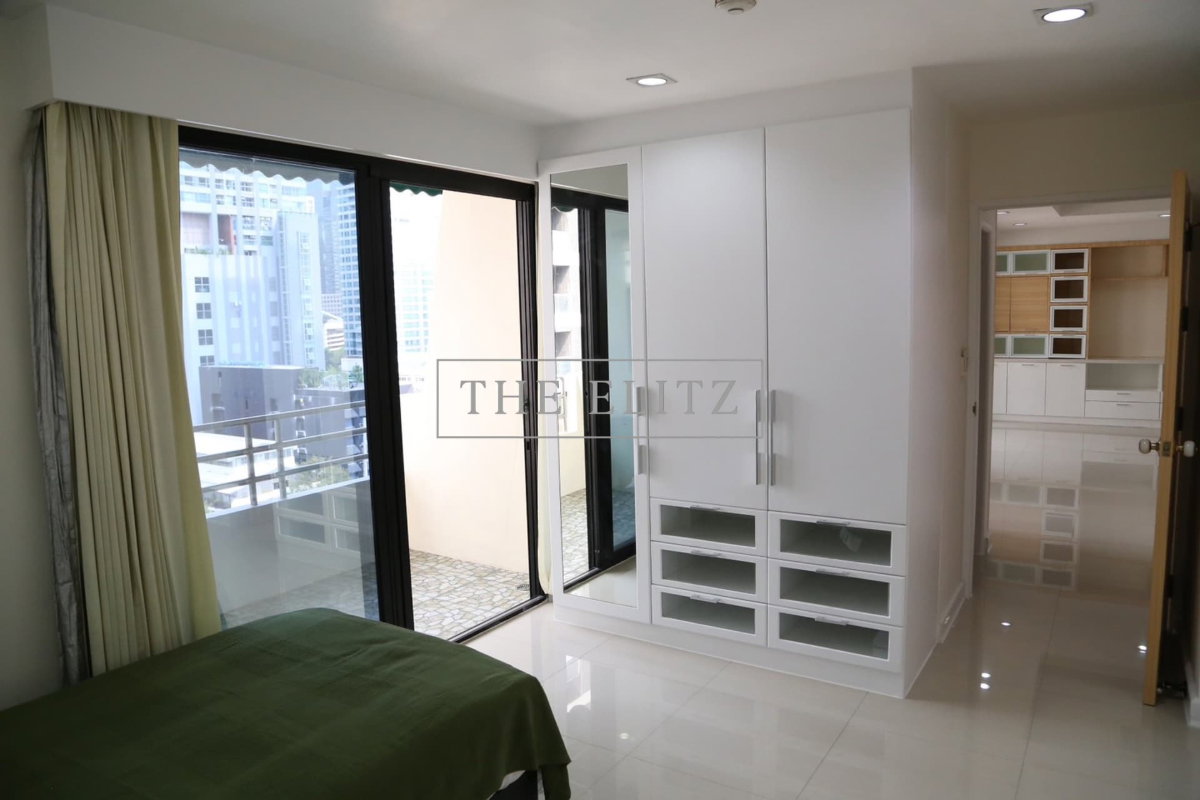 รูป ✨ Newly Renovated Ultra-Spacious Residence Near BTS/MRT – Modern Comfort with Massive Living Area ✨ - รูปที่ 5/19