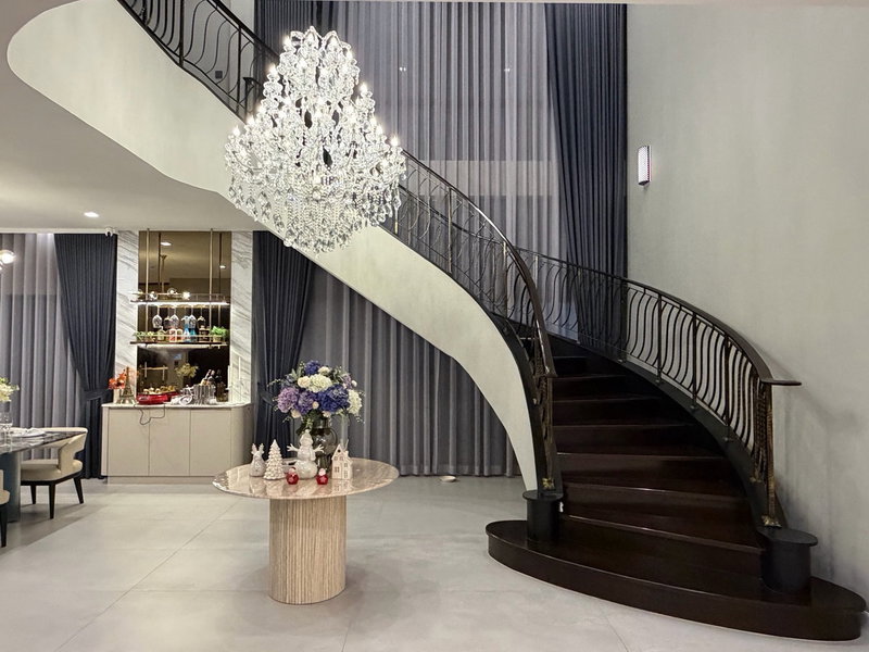 ขายบ้านเดี่ยว : S1528 🏡✨Luxury House พร้อมผู้เช่า ลงทุนได้ทันที 📍แกรนด์ บางกอก บูเลอวาร์ด กรุงเทพกรีฑา 💰ราคาเพียง 49.9 ล้านบาท