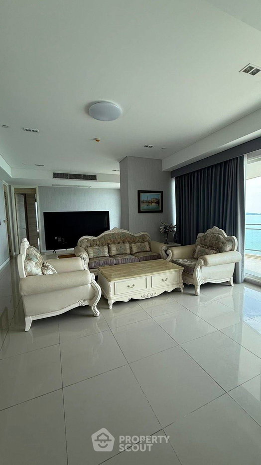 รูป คอนโด 3 ห้องนอน 217 ตร.ม. ชั้น 38 รับสัตว์เลี้ยง ที่ Reflection Jomtien Beach Pattaya ใกล้พัทยา (ID 3066259) - รูปที่ 2/11