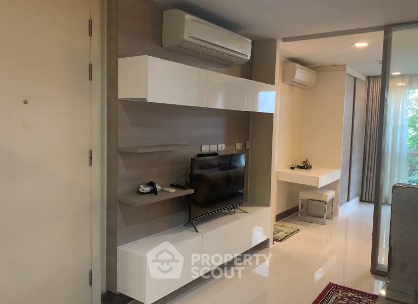 รูป คอนโด 1 ห้องนอน 38 ตร.ม. ลิฟ แอท 5 ใกล้ BTS นานา 300 ม. (ID 3066165) - รูปที่ 1/10