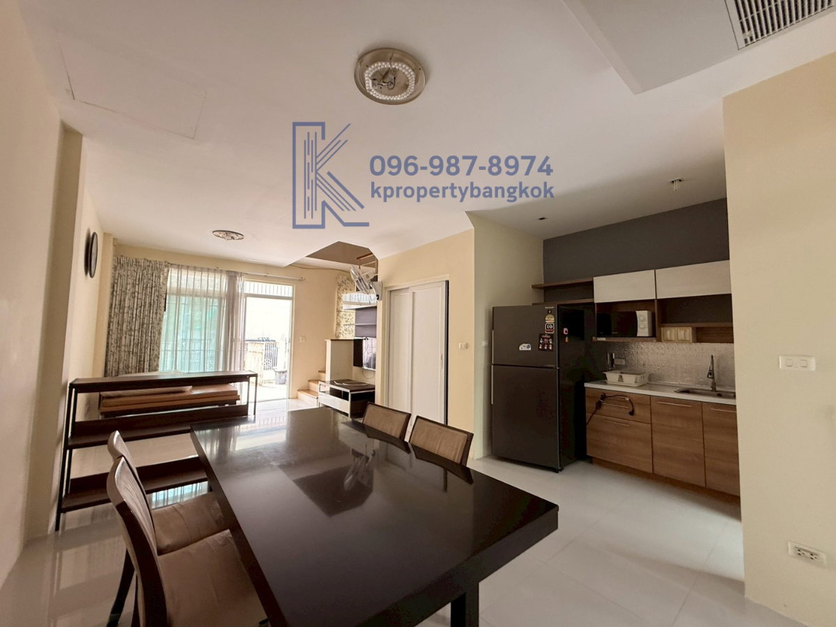 ให้เช่าบ้าน-ทาวน์โฮม 3 ชั้น 3 ห้องนอน 4 ห้องน้ำ Pet Friendly* พร้อม EV Charger ใกล้โรงเรียนสตรีวิทยา 2 และเซ็นทรัลอีสต์วิลล์