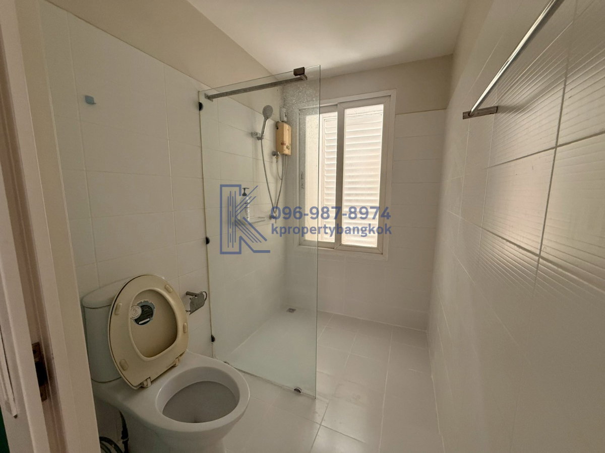 รูป ให้เช่า-ทาวน์โฮม 3 ชั้น 3 ห้องนอน 4 ห้องน้ำ The Terrace ลาดพร้าว 71 (นาคนิวาส 48) ใกล้โรงเรียนสตรีวิทยา 2 และเซ็นทรัลอีสต์วิลล์ - รูปที่ 11/18
