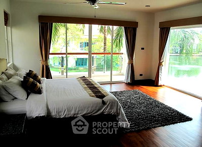 เช่าบ้านเดี่ยว ภูเก็ต : วิลล่า 3 ห้องนอน 300 ตร.ม. ที่ภูเก็ต บอท ลากูน มารีนา 1 (ID 791800)