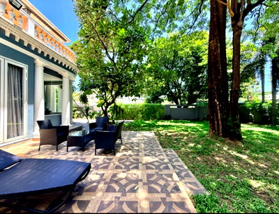 เช่าบ้านเดี่ยว วิทยาลัยพณิชยการบางนา : บ้านพักอาศัยของครอบครัวในสุขุมวิท 50 (5 ห้องนอน)