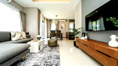 Houses for sale Chonburi : Luxury House 2Storey for Sale Bang Saray Sattahip