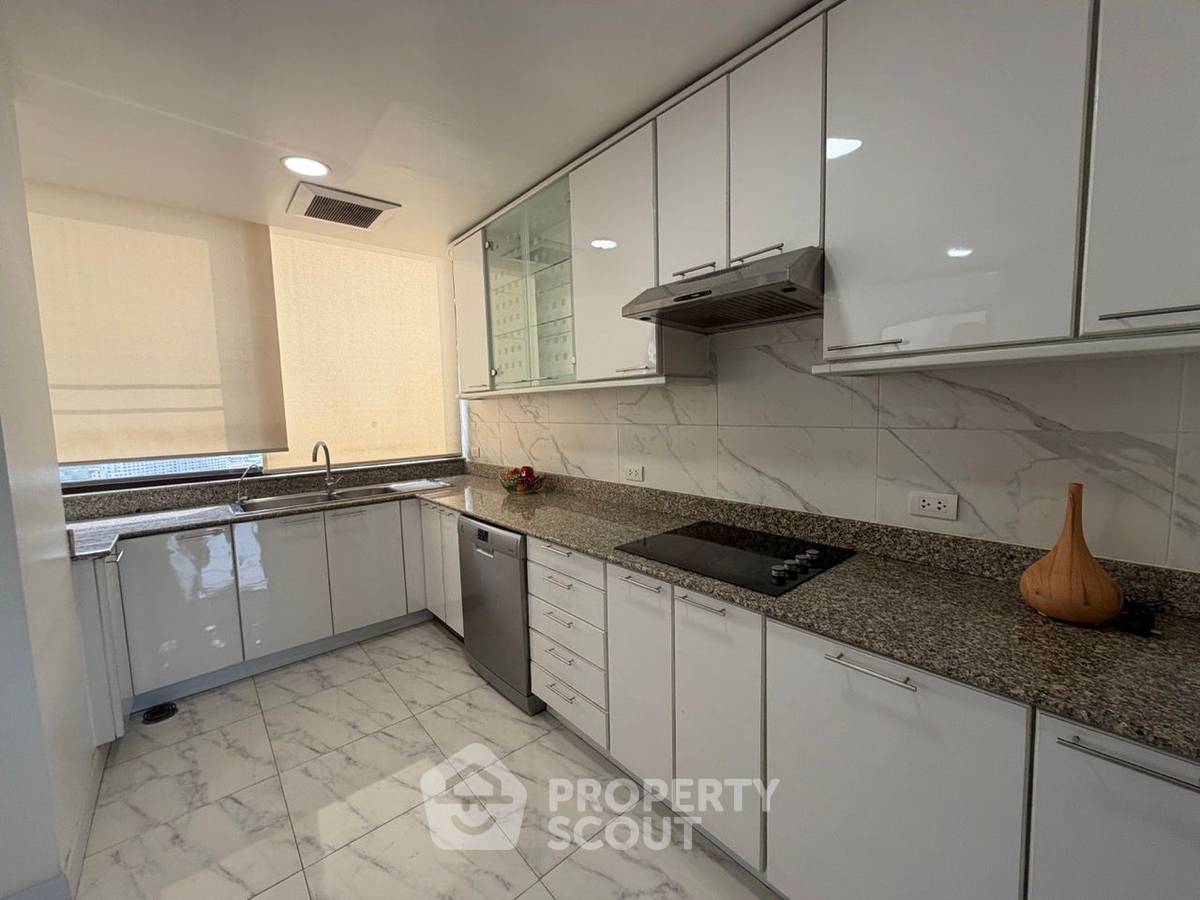 รูป คอนโด 4 ห้องนอน 350 ตร.ม. ชั้น 20 โครงการ Ruamsuk Condominium ใกล้ BTS ทองหล่อ (เลี้ยงสัตว์ได้) (ID 2791682) - รูปที่ 21/50
