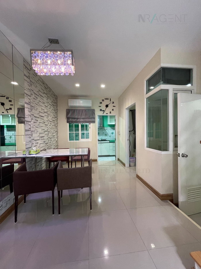 รูป ขายทาวน์เฮาส์ โครงการ โกลเด้น ทาวน์ บางนา-สวนหลวง 2 ชั้น 3 ห้องนอน 2 ห้องน้ำ - รูปที่ 3/8