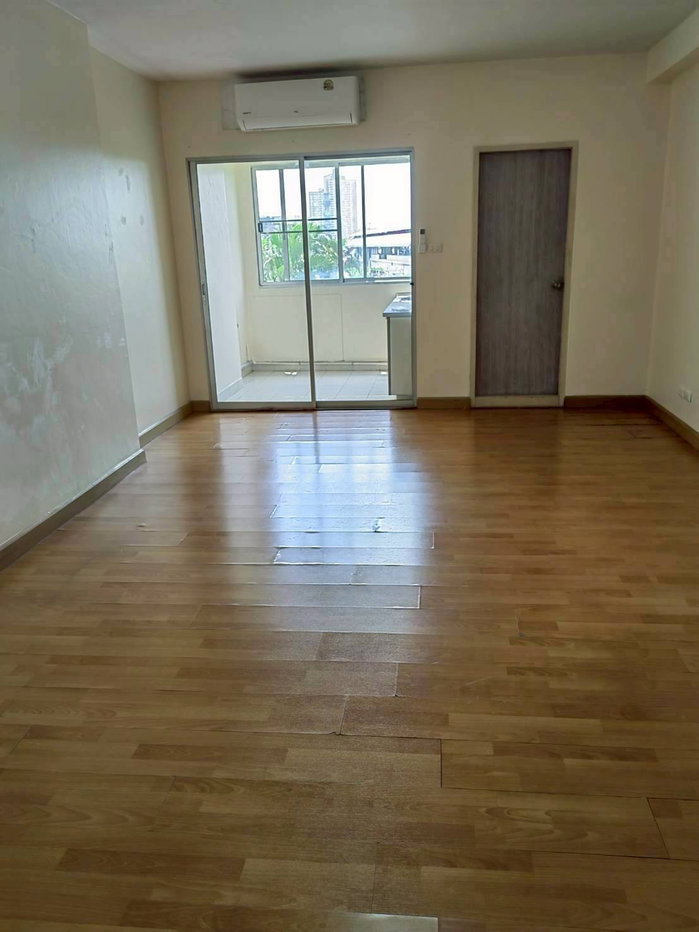 picture Studio room only 150 meters from BTS Udomsuk - 2/10