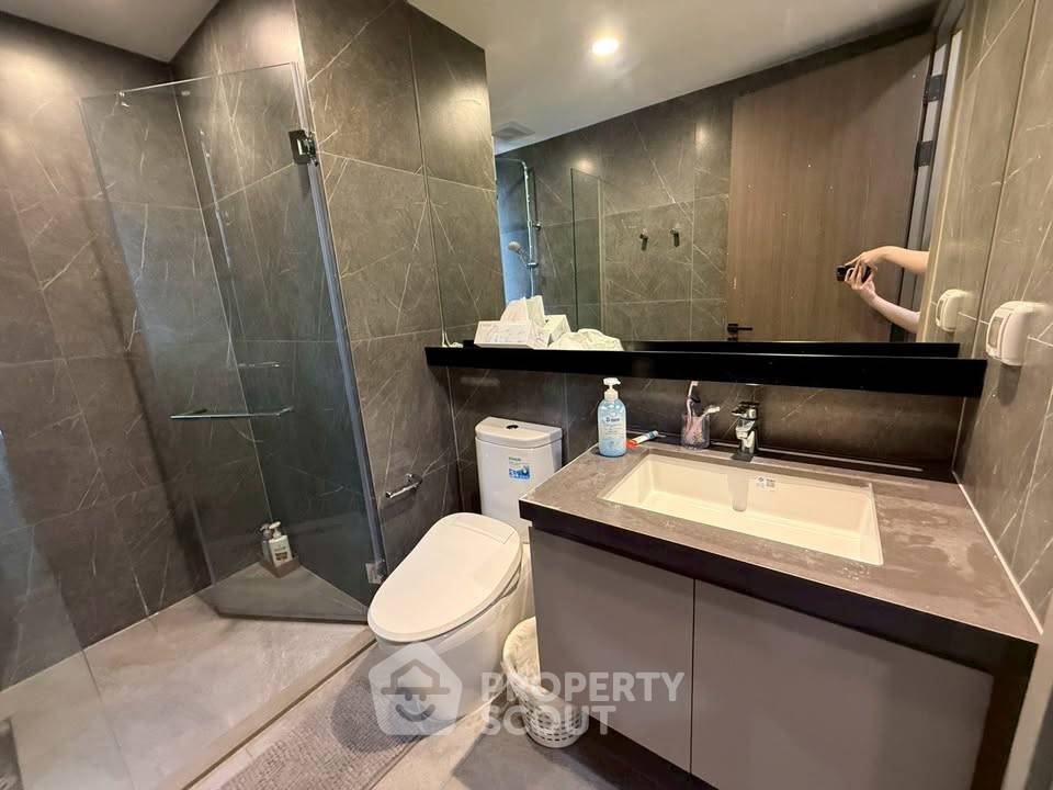 picture Well-Priced 1-BR 37 Sqm Condo At The Extro Phayathai–Rangnam, 300m to BTS Victory Monument (ID 3069054) - 13/13