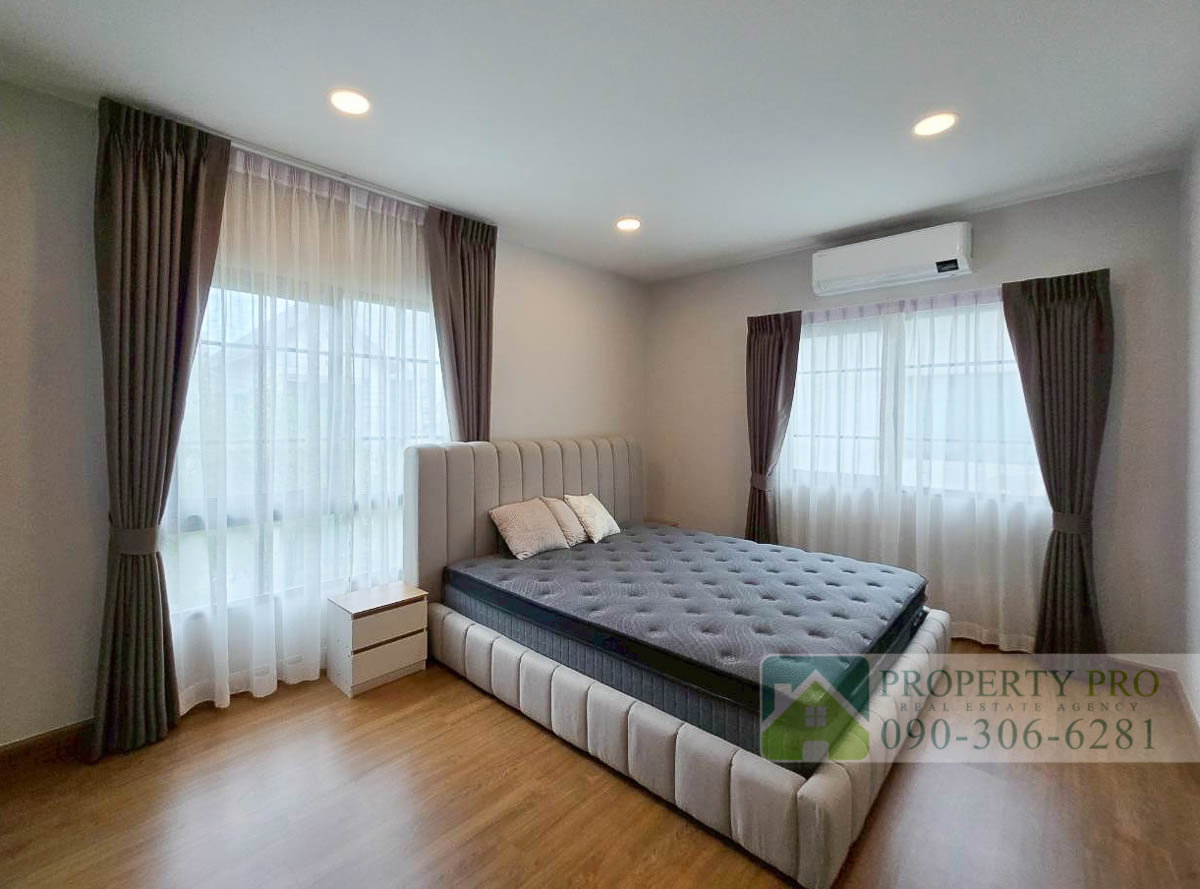 รูป ให้เช่า บ้าน Centro บางนา บ้านเดี่ยว 2 ชั้น 4 ห้องนอน 57 ตรว 235 ตรม บ้านสวย สภาพใหม่มาก หันหน้าทางทิศใต้ เฟอร์นิเจอร์ เครื่องใช้ไฟฟ้าครบ : MJ26R-009 - รูปที่ 10/24
