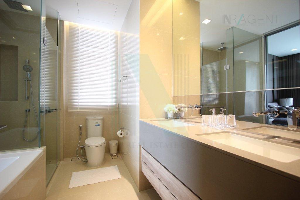 picture For rent The Esse Asoke 1 bedroom 25th floor near BTS Asoke. - 8/8