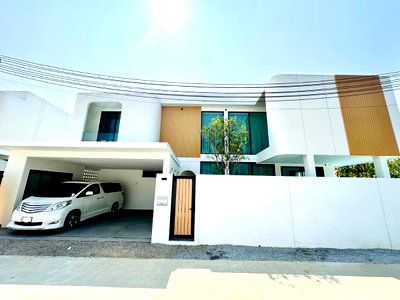 Houses for rent : Private Pool Villa Near International Schools & Chiang Mai Airport