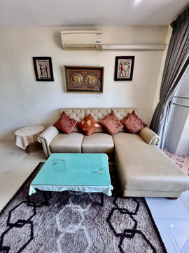 Condo for rent in Sriracha. Beautifully decorated room with a great atmosphere and city views.