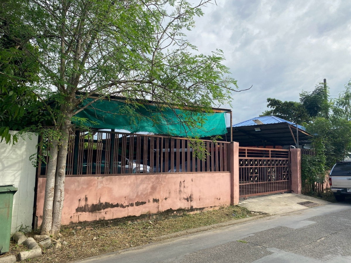 รูป ขายที่ดิน 88 ตารางวา หนองแขม พร้อมโรงจอดรถเช่า สามารถสร้างรายได้ให้ทันที ราคาขายเพียง 3.5 ล้านบาท - รูปที่ 2/9