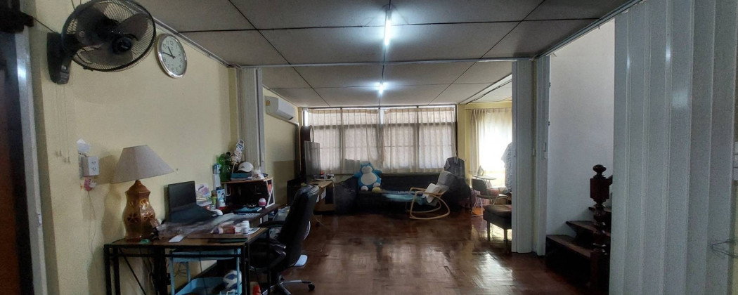 รูป ขายบ้านพร้อมที่ดิน 96 ตร.ว. ทำเลศักยภาพ ประชาชื่น 4 แยก 1-2 ใกล้สถานีกลางกรุงเทพอภิวัฒน์ - รูปที่ 4/12