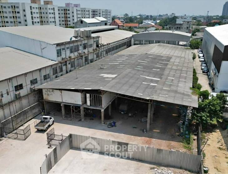picture Land For Rent Bang Kraso Near MRT Yaek Nonthaburi (ID 3065917) - 1/3